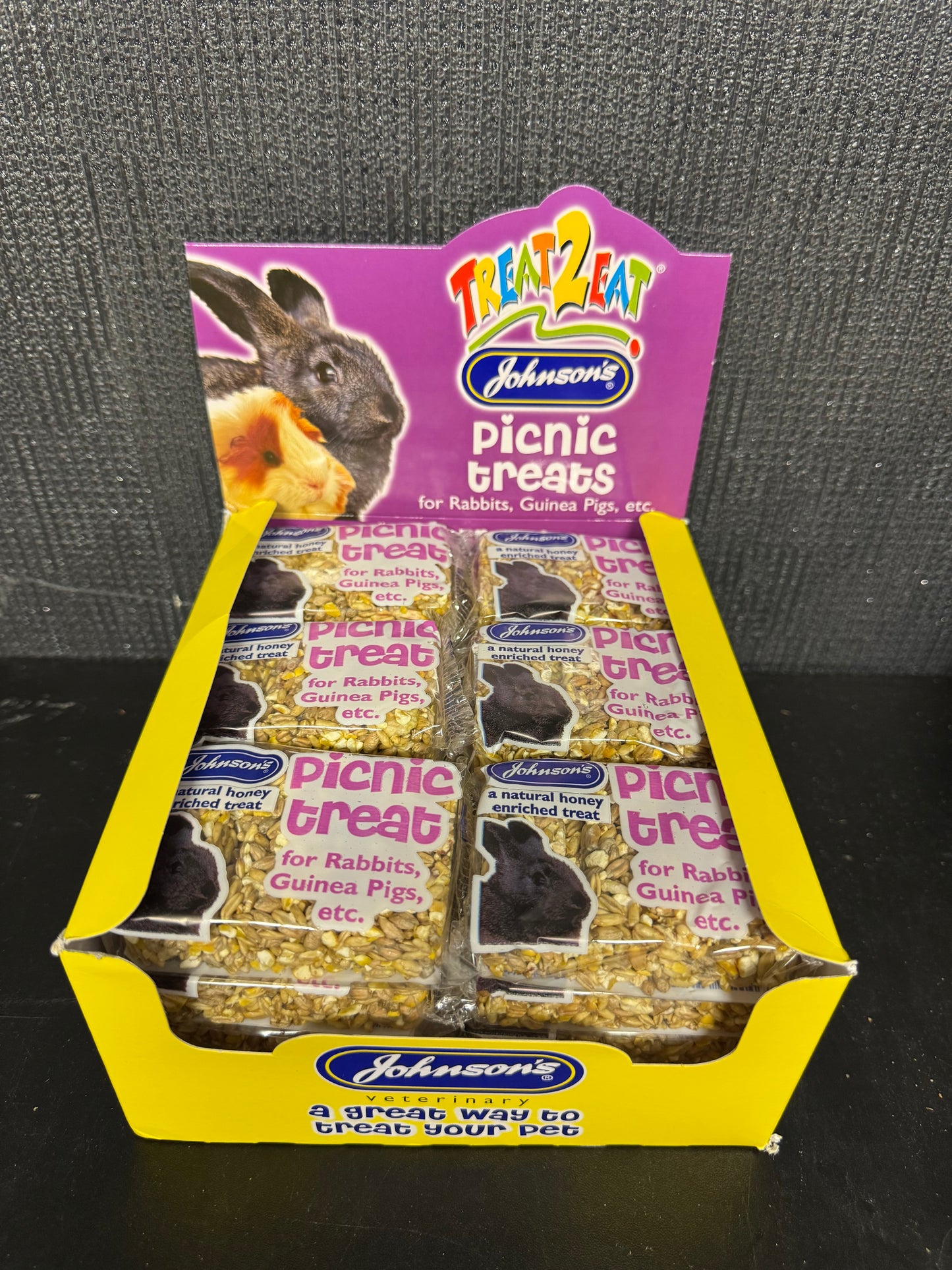 RABBIT AND GUINEA PIG TREATS