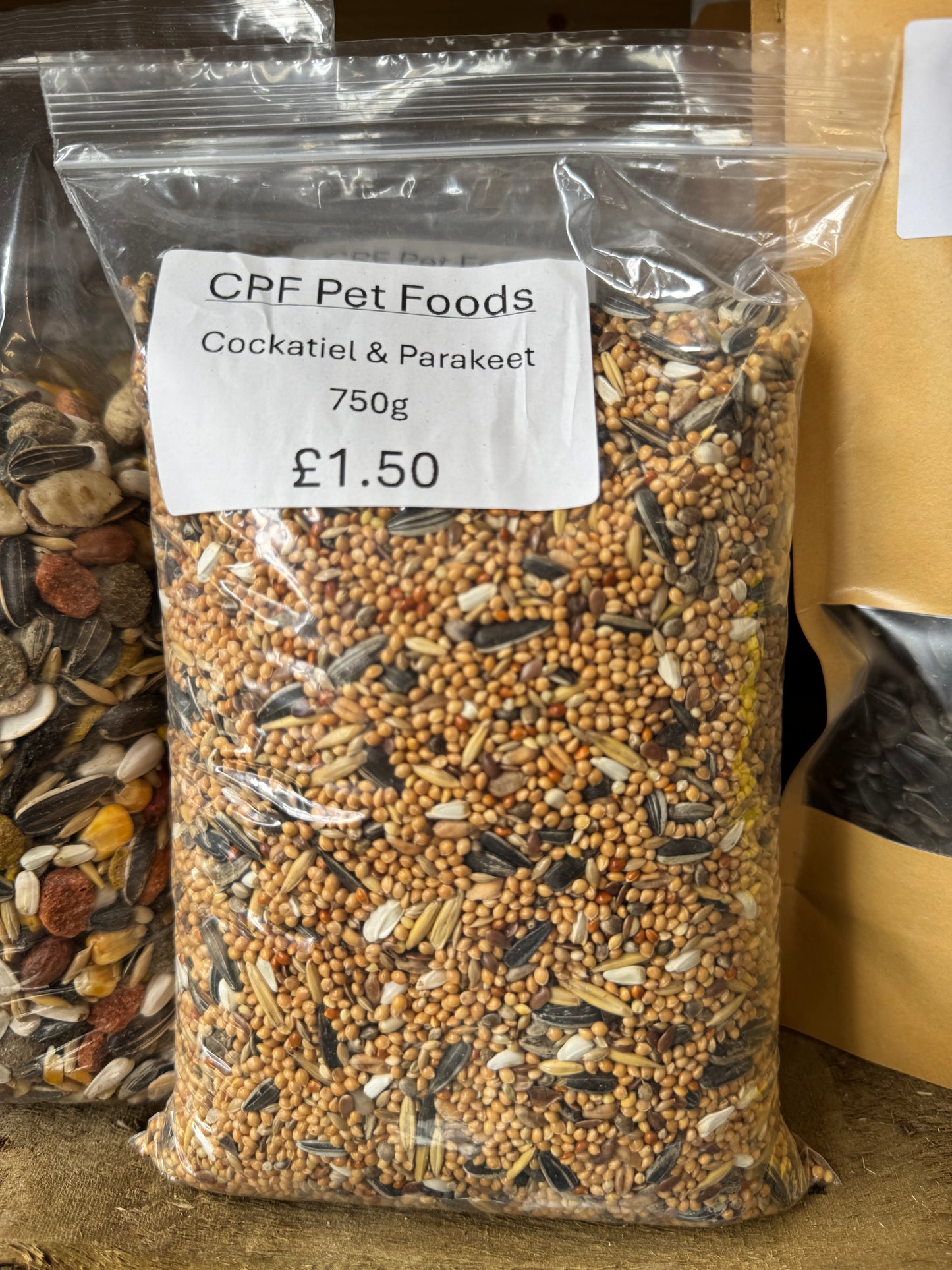 COCKATIEL & PARAKEET 750G